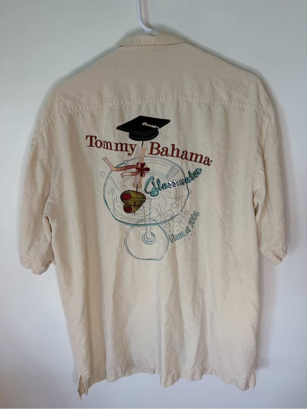 Tommy Bahama Cream Short-Sleeve Embroidered Back Graduation Shirt 2006 Large men